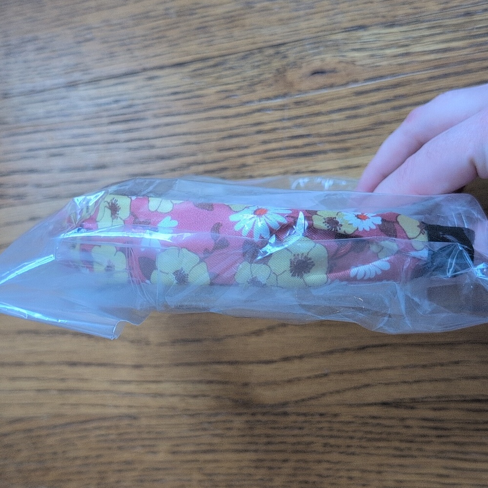 NWT Coach 100% Silk Headband Floral Script Print Pink Yellow - Picture 5 of 7